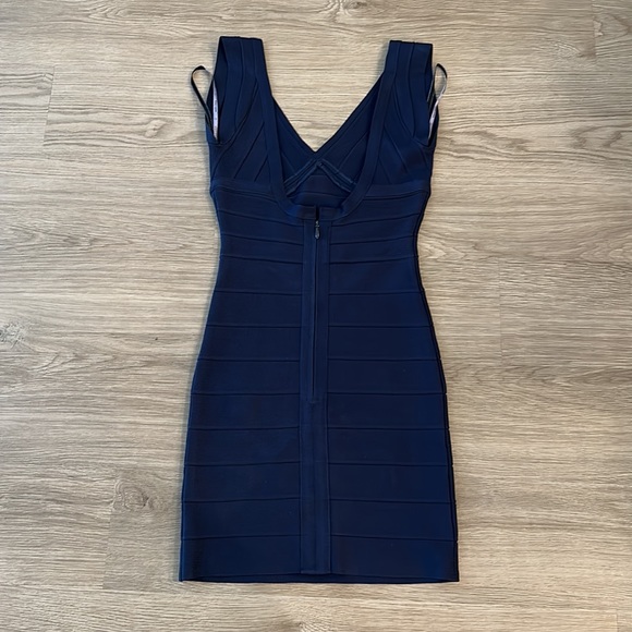 Herve Leger Classic Navy Bandage V neck Mini Dress size Small Icon - Picture 3 of 3